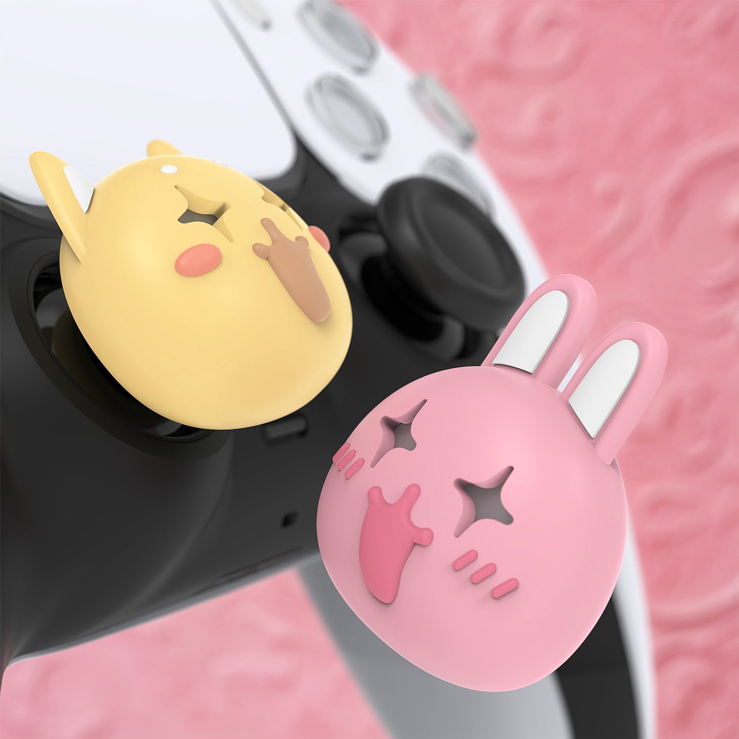 PlayVital キュートユニバーサルイルミネイテッドLEDサムスティックグリップ PS5&PS4&Xbox Series X/S&Xbox One&Switch Proコントローラー用【いたずらウサギ&子犬】