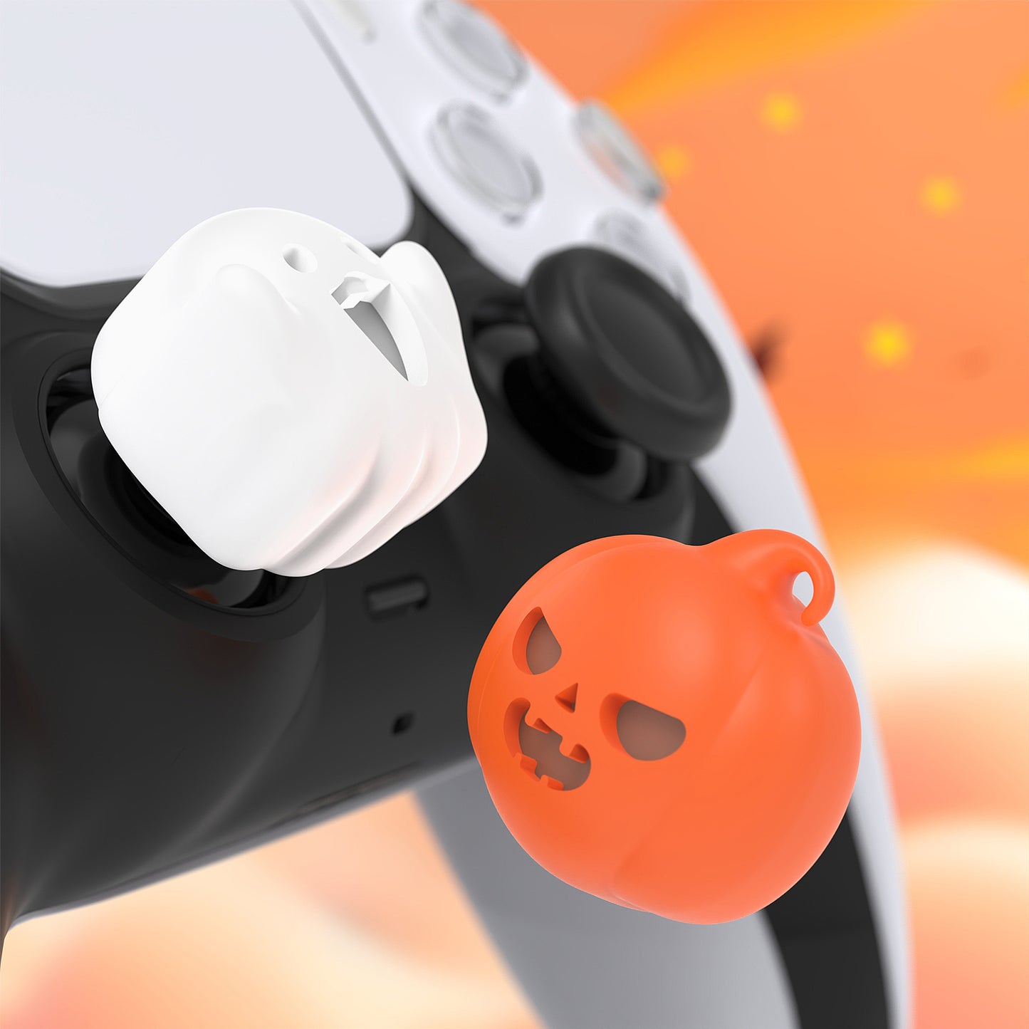 PlayVital キュートユニバーサルイルミネイテッドLEDサムスティックグリップ PS5&PS4&Xbox Series X/S&Xbox One&Switch Proコントローラー用【カボチャと幽霊】