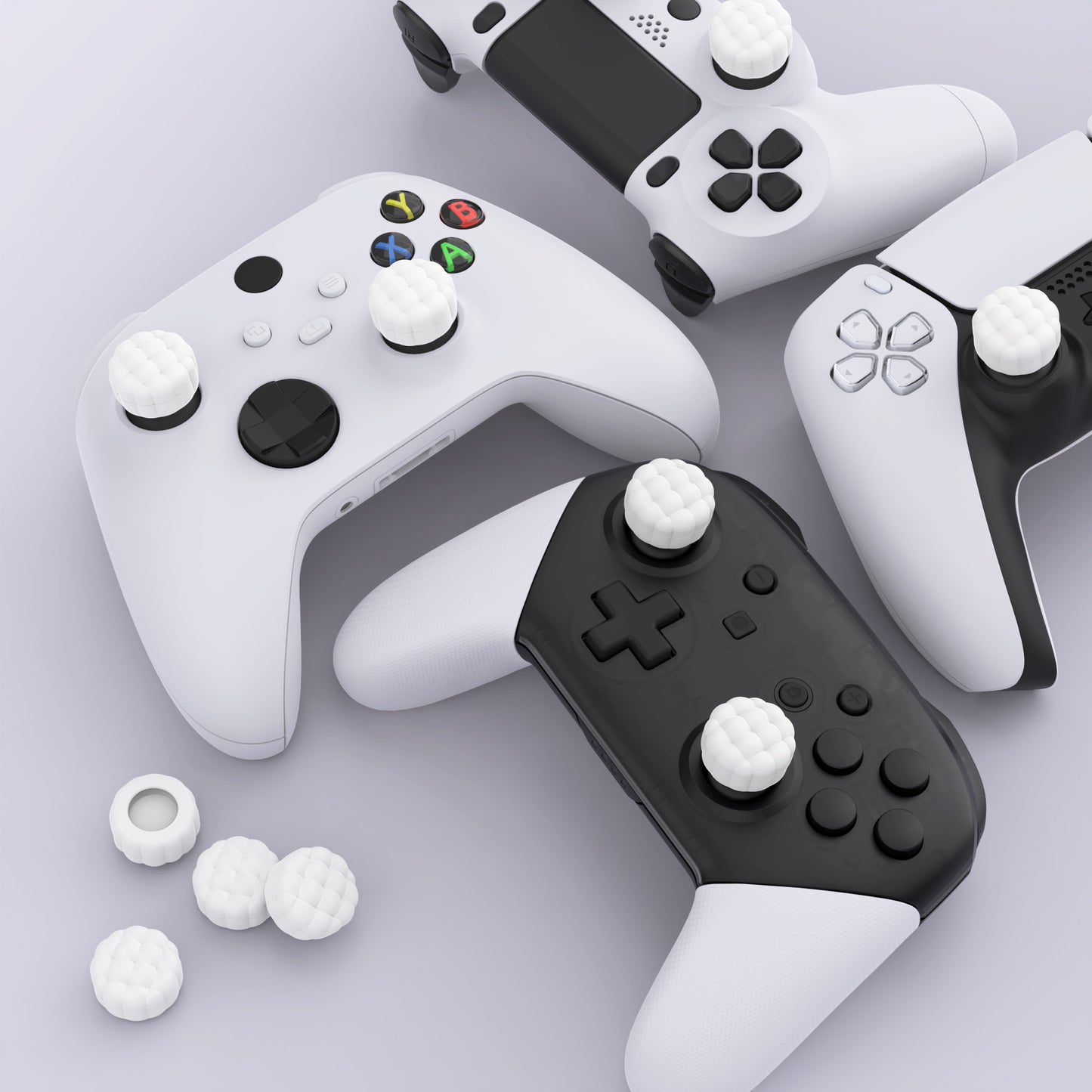 PlayVital パフクラウドテクスチャデザイン サムクッション グリップキャップ PS5 & PS4 & Switch Pro & Xbox Series X/S & Xbox Elite Series 2 & Xbox One & Xbox Core ワイヤレスコントローラー対応【ホワイト】