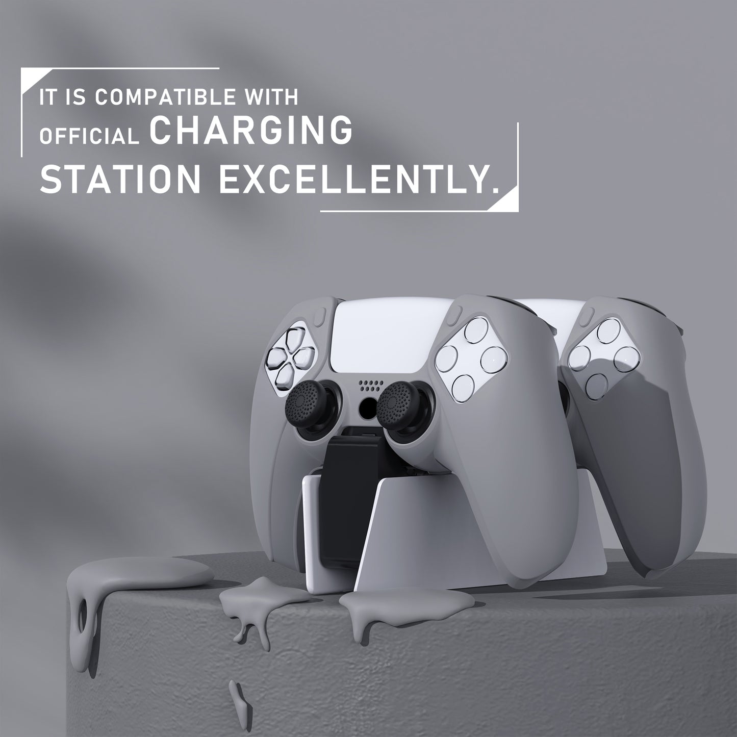 PlayVital Pure シリーズ ドッキング可能モデル 滑り止めシリコンカバースキン 親指グリップキャップ付き PS5 ワイヤレスコントローラー用 - 充電ステーション対応 【ダークグレー】