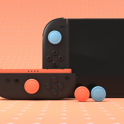 PlayVital 2025年新型Switch 2対応用親指グリップキャップ 4個セット ジョイコン対応シリコン素材 快適フィット 滑り止めスティックカバー 【ブルー＆オレンジ】