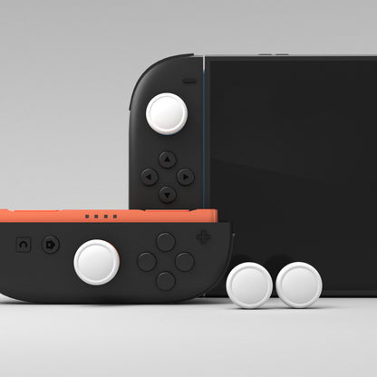 PlayVital 2025年新型Switch 2対応用親指グリップキャップ 4個セットジョイコン対応シリコン素材 快適フィット 滑り止めスティックカバー【ホワイト】