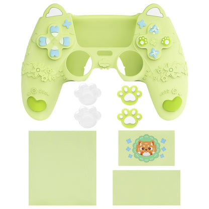 PlayVital かわいい春のレッサーパンダ シリコンカバー（ジョイスティックキャップ＆ステッカー付き）PS5 コントローラー用 – 充電スタンド対応【ユーストマグリーン】