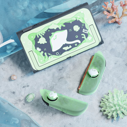 PlayVital オーシャンウィスパーシリーズ Nintendo Switch 2 用 保護ケース 耐衝撃・ドック対応ハードシェルケース ＋ シリコングリップ（サムスティックキャップ＆ステッカー付き）【パステルグリーン】