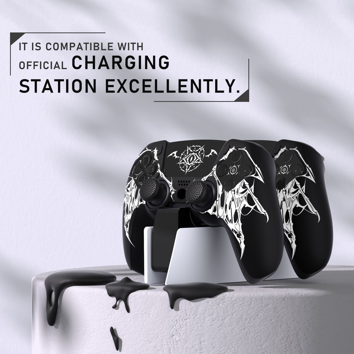 PlayVital Pure Series PS5 コントローラー用 シリコングリップカバー 6個のサムグリップ＆ステッカー付き／充電スタンド対応・滑り止めシリコンスキン 【ウィングス・シジル ホワイト】