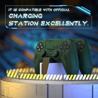 PlayVital Mecha Edition シリコンカバー with 2 ジョイスティックキャップと 6 ステッカー for PS5 コントローラー - 充電ステーション対応【レーシンググリーン】